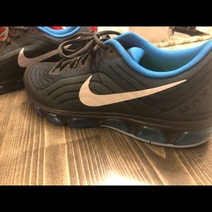 Nike MaxAir trainers. Worn 2x. Nearly new. Sz 10.5